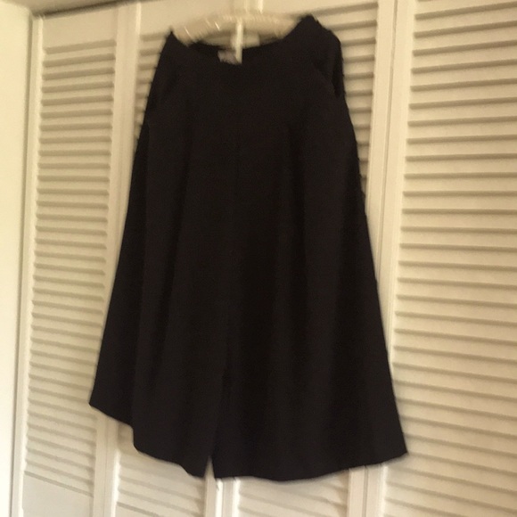 Capri pants - Picture 1 of 1